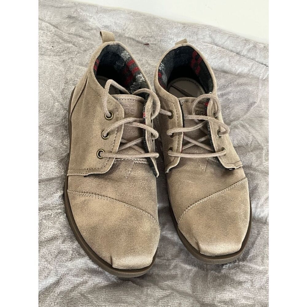 NWOB Bobs by Skechers Chill Lugs Taupe Ankle Boots size 8.5 womens